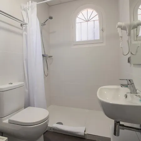 Hostalin Gran Via Guest house 3*