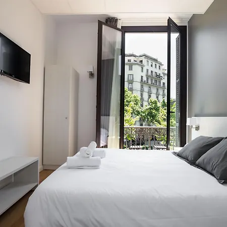 Hostalin Gran Via Guest house 3*