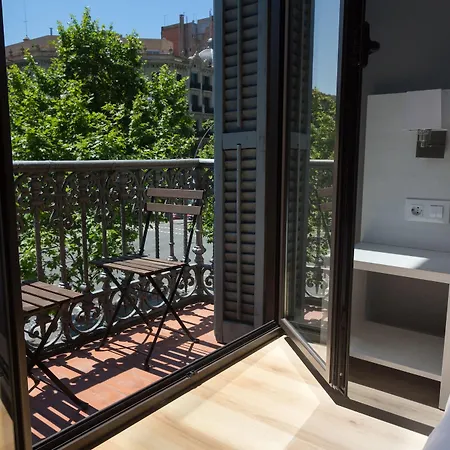 Hostalin Gran Via برشلونة