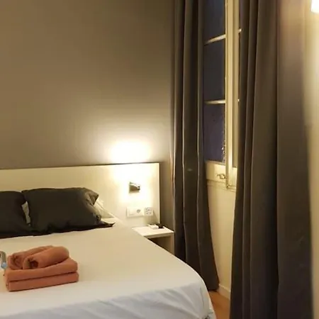 Πανσιόν Hostalin Gran Via 3*