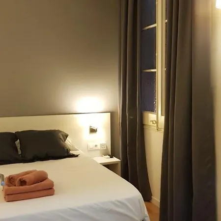 Casa de hóspedes Hostalin Gran Via 4*