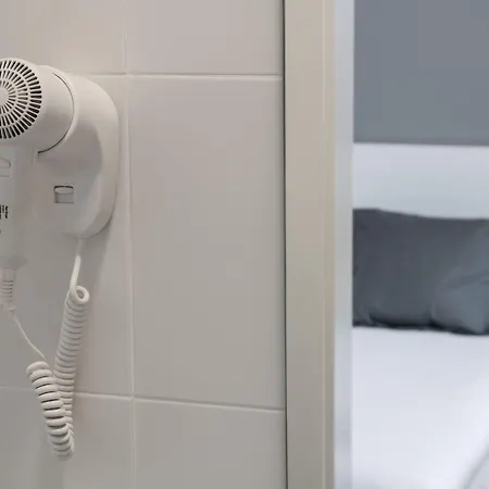 Hostalin Gran Via 4*