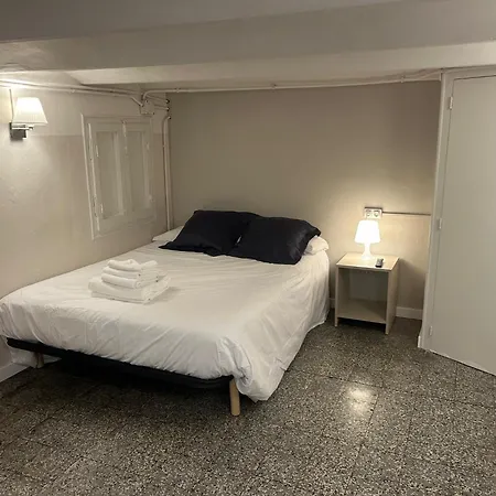 Hostalin Gran Via Affittacamere Barcellona