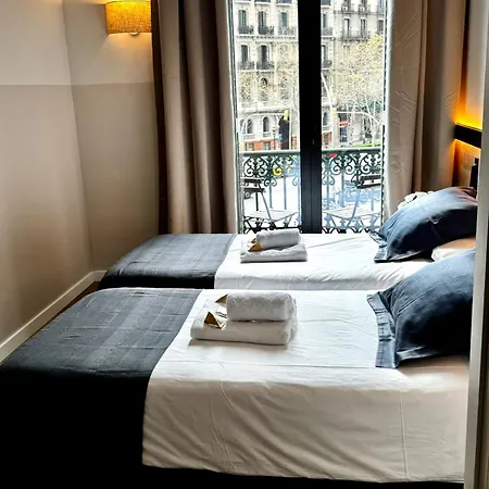 Pensjonat Hostalin Gran Via 3*