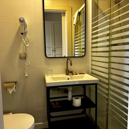 Hostalin Gran Via 3* Barcelona