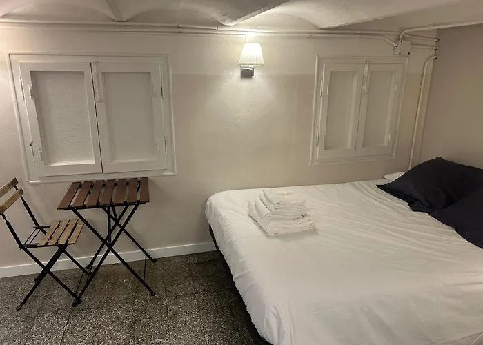 Hostalin Gran Via 4*