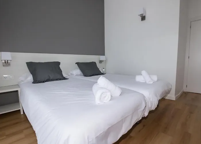 Hostalin Gran Via Affittacamere 4*