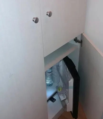 Hostalin Gran Via Affittacamere 4*